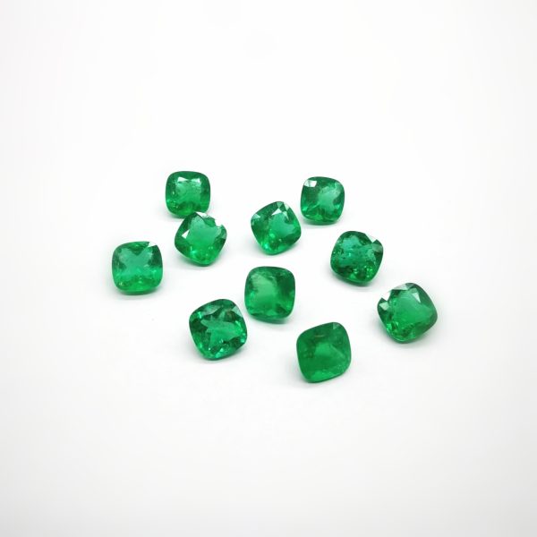 36982 EMERAUDE COUSSIN 6.5x6.5 0.98cts