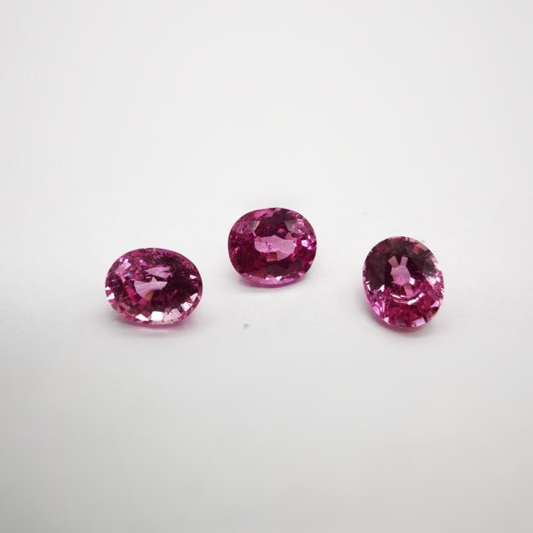 37824 SAPHIR ROSE OVALE 1.62cts