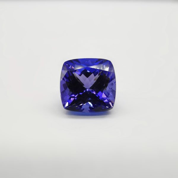 40560 TANZANITE COUSSIN 9x9 5.35cts