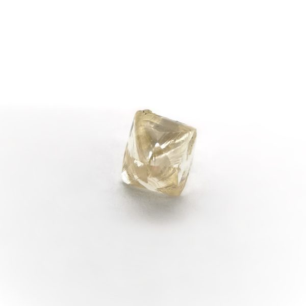 39755 Diamant brut/1.42cts/octaèdre/jaune clair