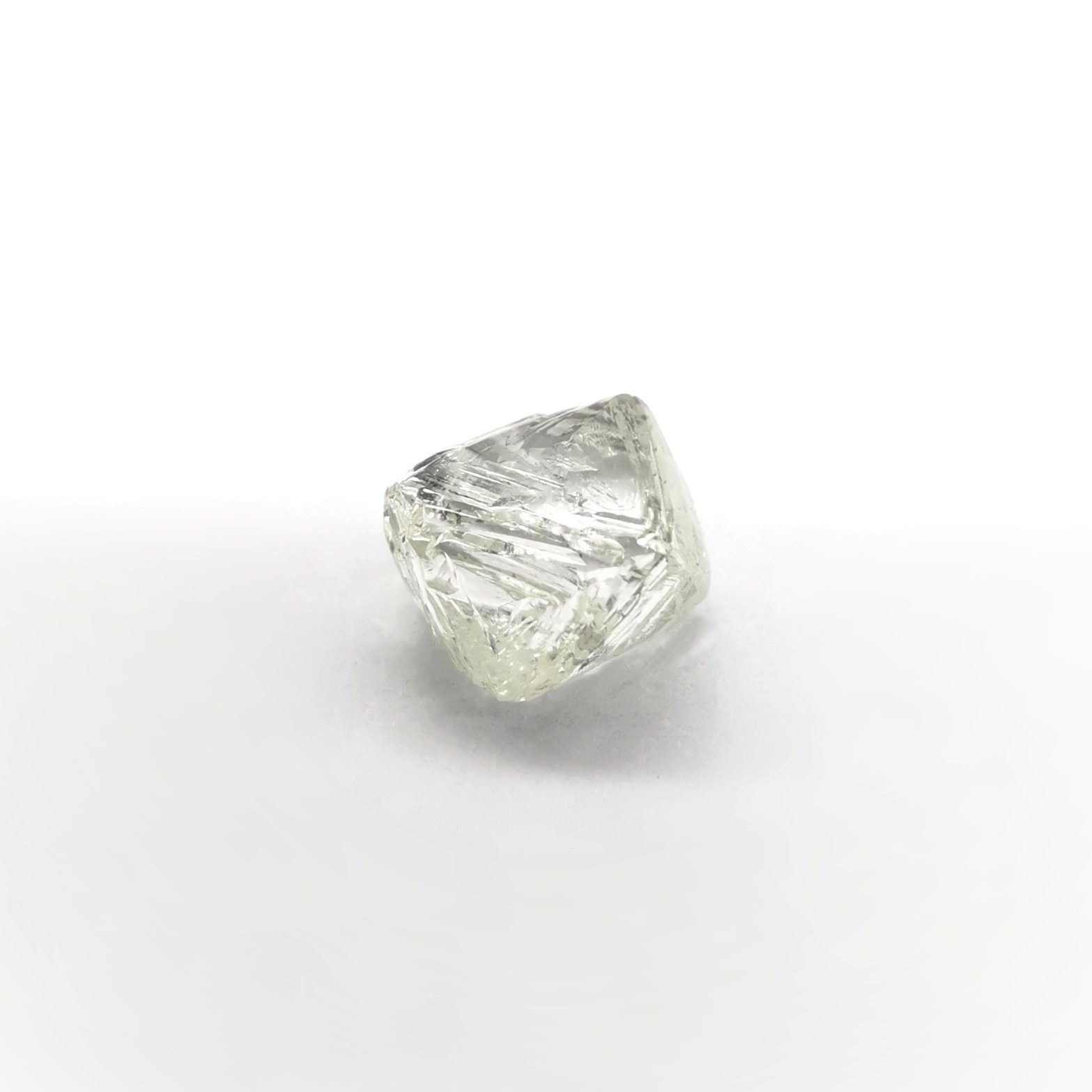 39755 Diamant brut 2.53cts incolore octaèdre Afrique du Sud – Image 2