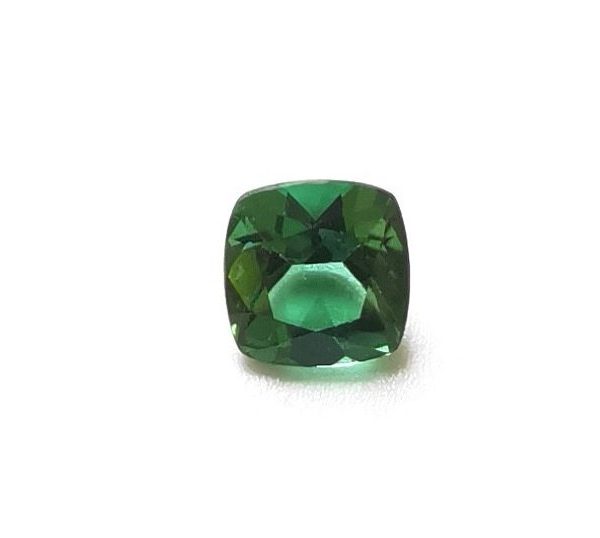 42710 TOURMALINE VERTE COUSSIN 9X9 ; 3.17CTS