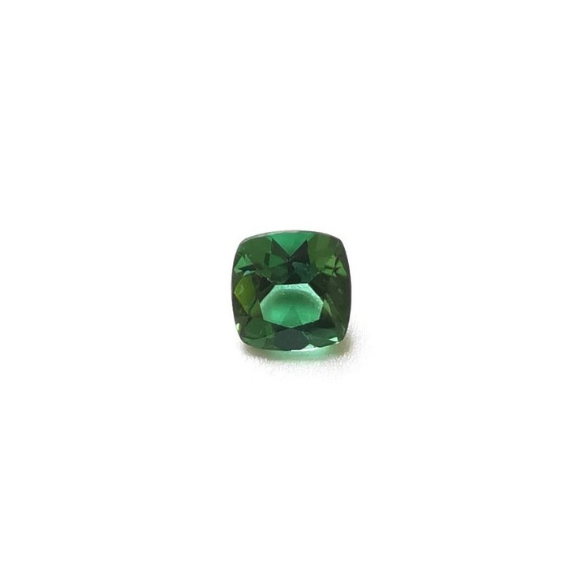 42710 TOURMALINE VERTE COUSSIN 90X90 3.17 CTS